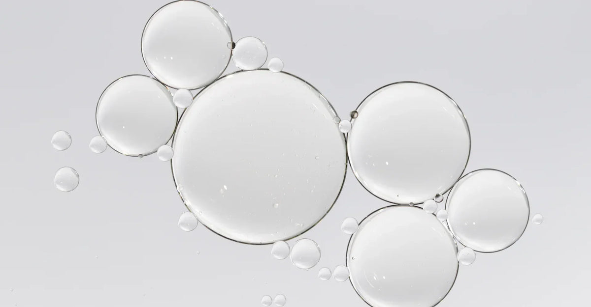 Fatty Alcohols in Skincare: Cetyl, Cetearyl and Stearyl Alcohol Explained