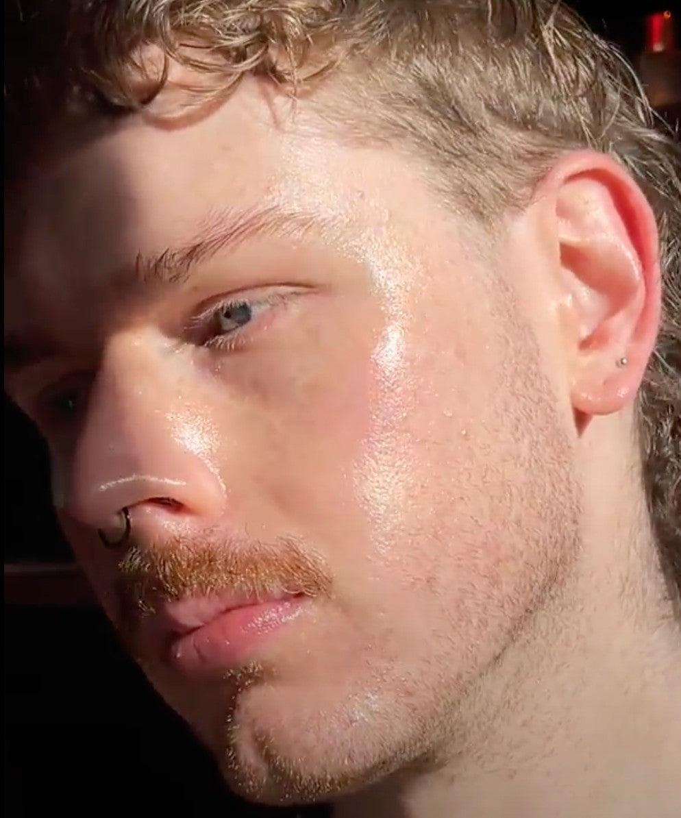 Iain Jeffery... Makeup Artist, Writer and Beautifully Human - biobod